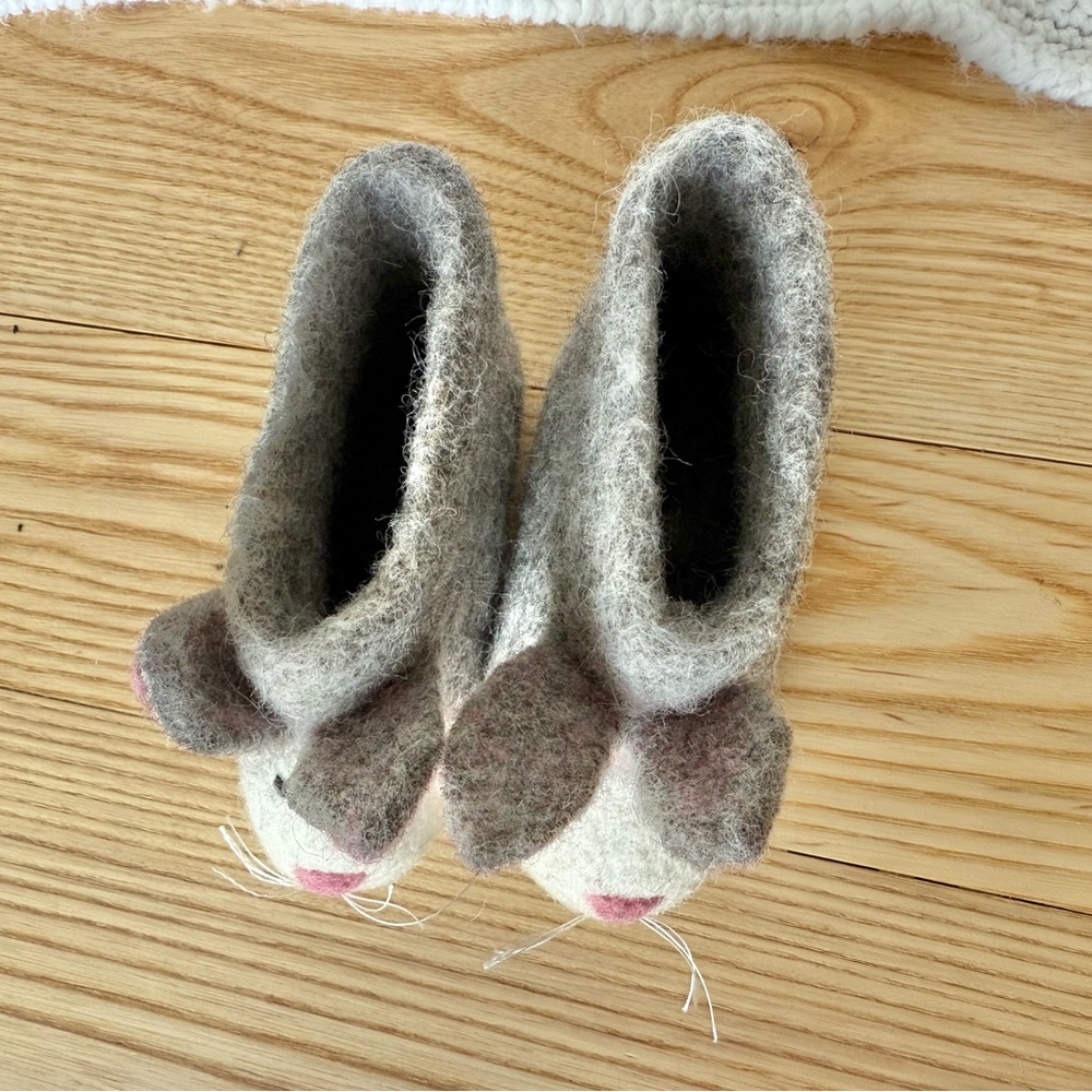 Handmade Wool Bunny Rabbit Slipperd - Picture 3 of 12